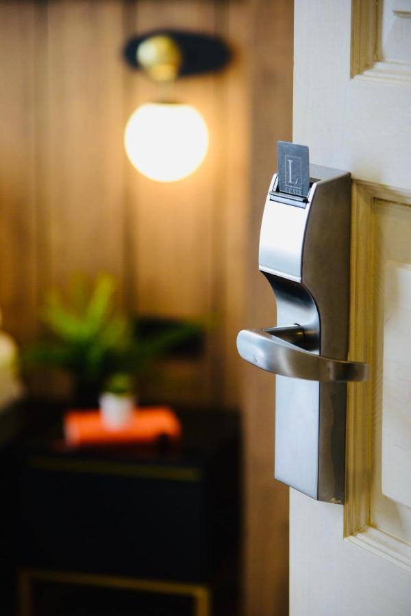 Luxir Hotel Istanbul Bagian luar foto