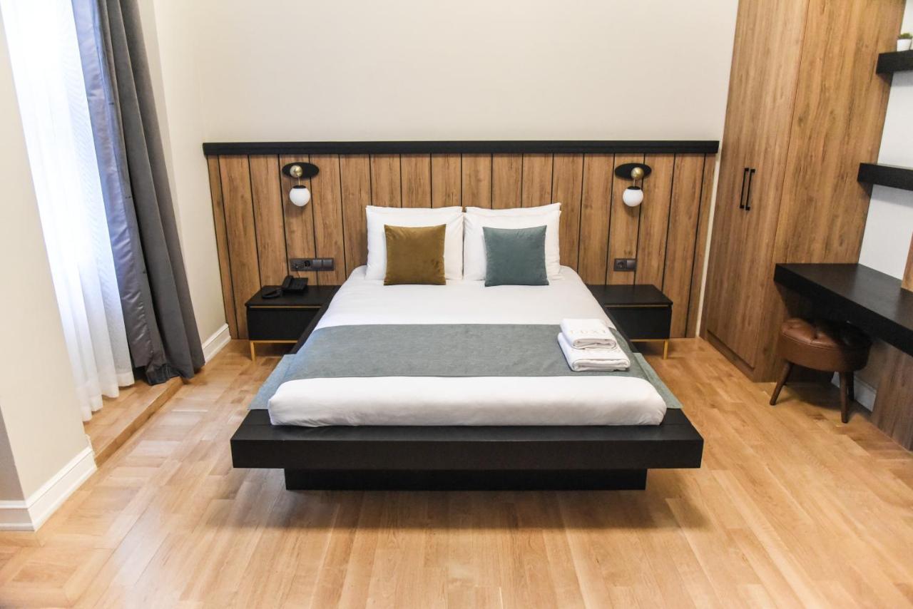 Luxir Hotel Istanbul Bagian luar foto