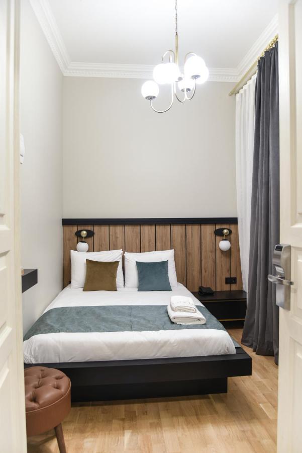 Luxir Hotel Istanbul Bagian luar foto