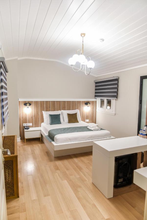 Luxir Hotel Istanbul Bagian luar foto