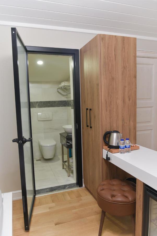 Luxir Hotel Istanbul Bagian luar foto
