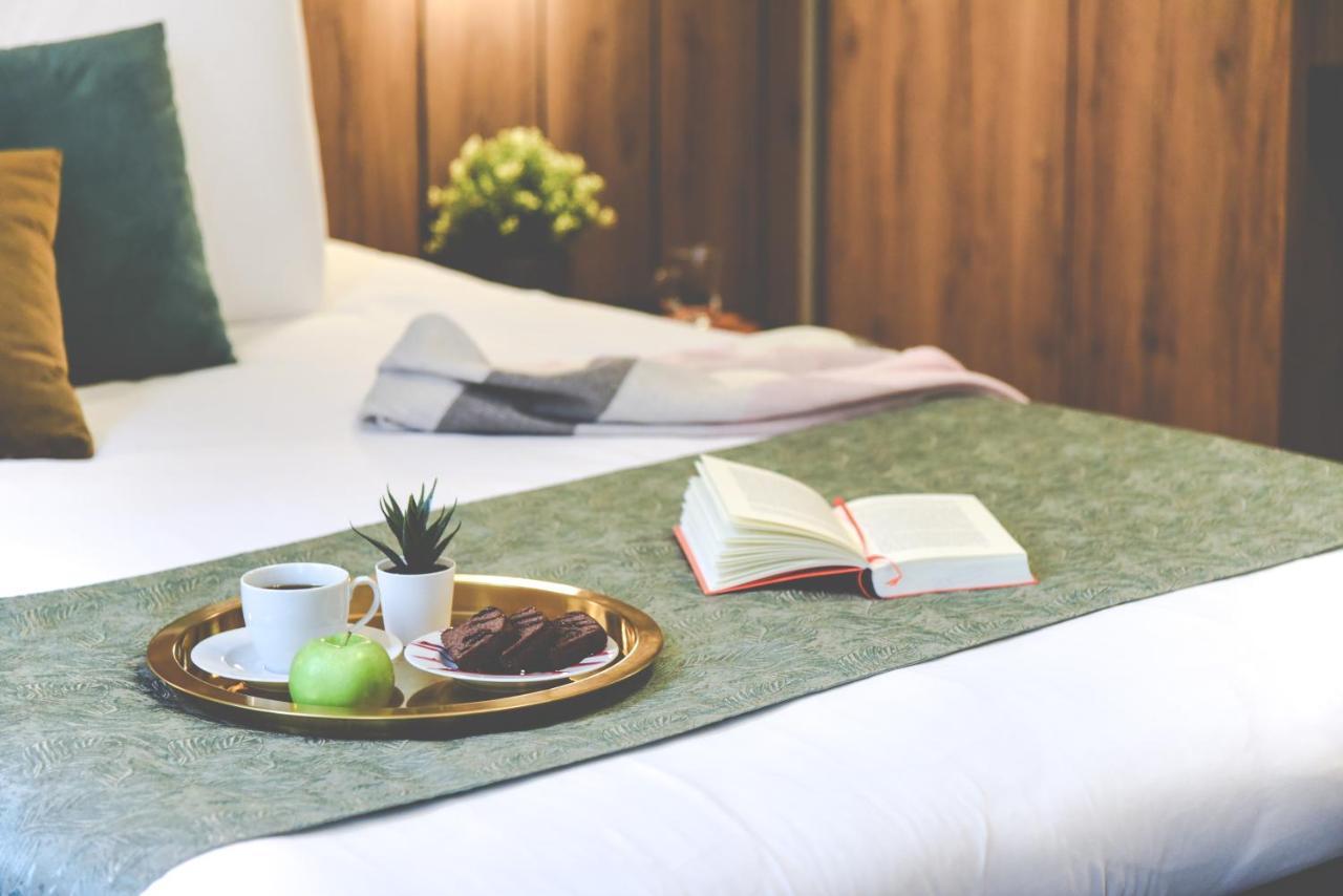 Luxir Hotel Istanbul Bagian luar foto
